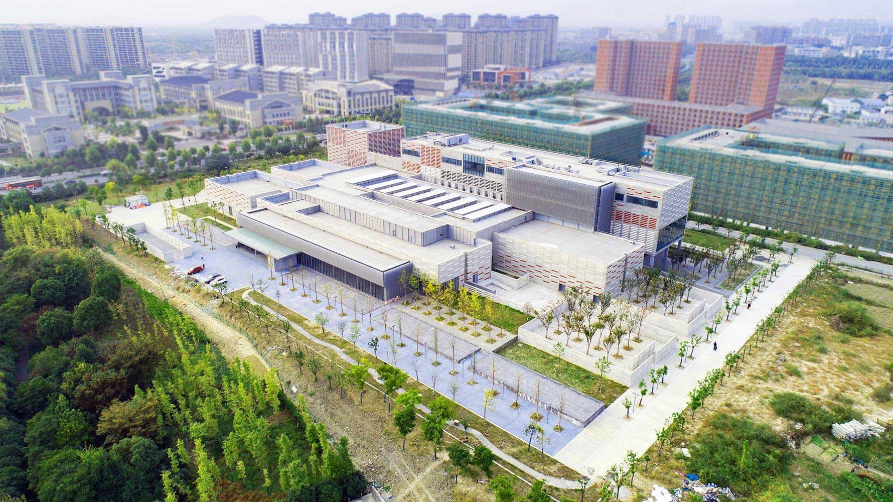 25,000 sqm — aerial view of the museum